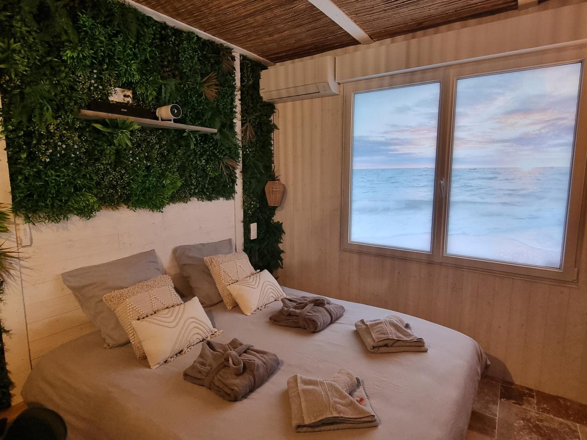 Les Spas De La Mer, Suite & Spa, Love Room, Plein Coeur Du Grau Le Grau-du-Roi Extérieur photo