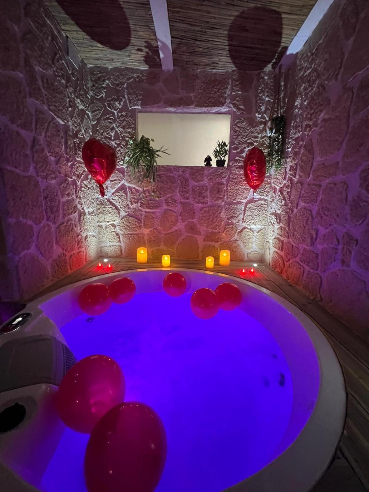 Les Spas De La Mer, Suite & Spa, Love Room, Plein Coeur Du Grau Le Grau-du-Roi Extérieur photo