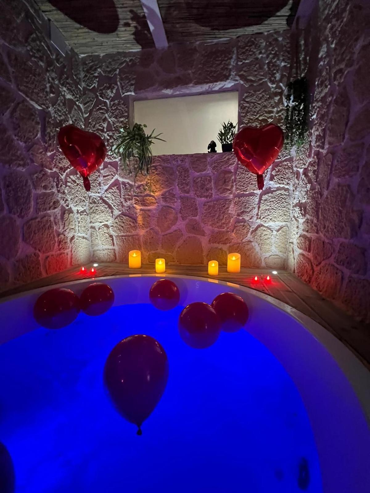 Les Spas De La Mer, Suite & Spa, Love Room, Plein Coeur Du Grau Le Grau-du-Roi Extérieur photo
