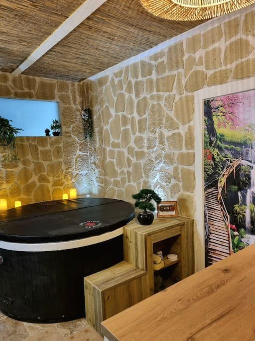 Les Spas De La Mer, Suite & Spa, Love Room, Plein Coeur Du Grau Le Grau-du-Roi Extérieur photo
