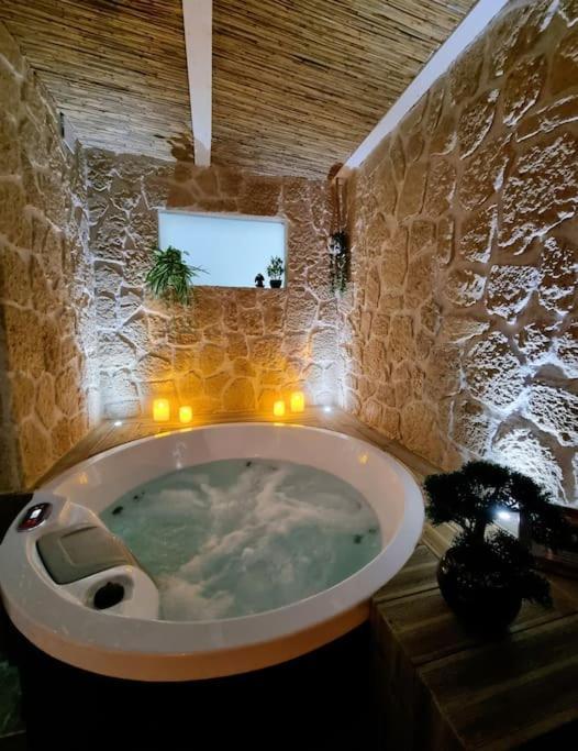Les Spas De La Mer, Suite & Spa, Love Room, Plein Coeur Du Grau Le Grau-du-Roi Extérieur photo